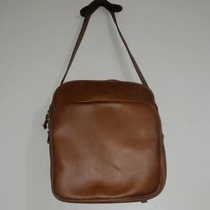 CAMERA BAG / TRAVEL BAG / MAKEUP BAG